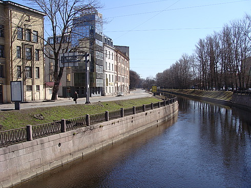 Набережная реки Карповки. Петроградская сторона.